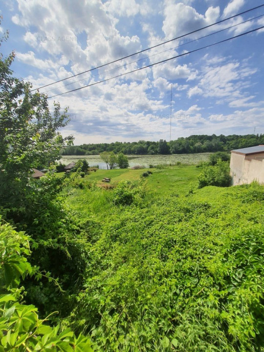 Teren Snagov Iesire la Lac