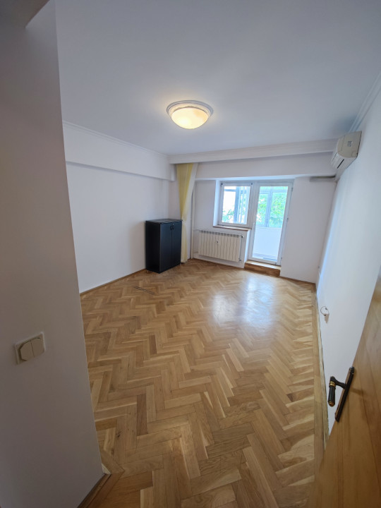 Inchiriere 2 camere Unirii stradal