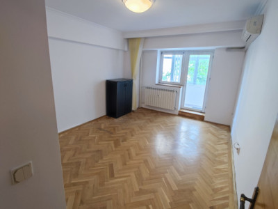 Inchiriere 2 camere Unirii stradal