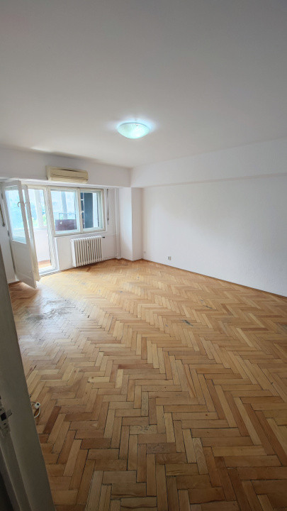 Inchiriere 3 camere Decebal stradal