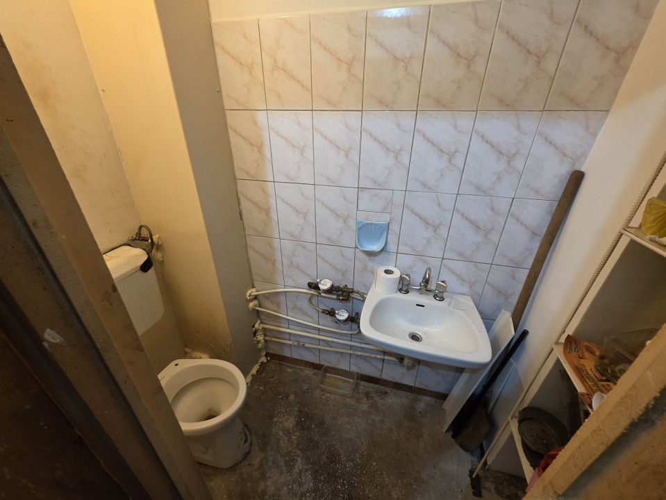 Vanzare 3 camere Militari Uverturii