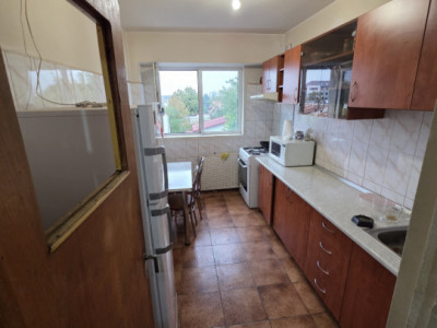 Vanzare 3 camere Militari Uverturii