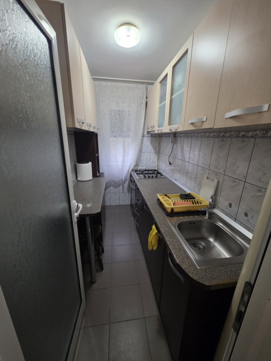 Inchiriere 3 camere Militari - Politehnica