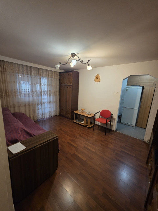 Inchiriere 3 camere Militari - Politehnica