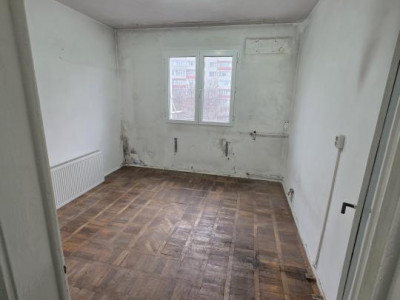 Vanzare Garsoniera Giurgiului - Luica