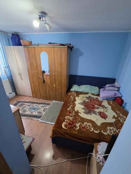 Vanzare 2 camere Rahova - Crizantemelor 