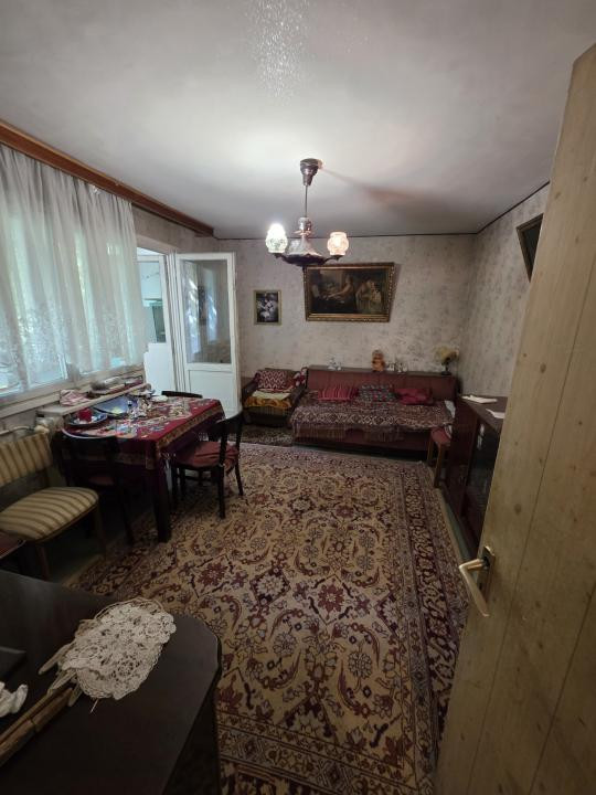Vânzare  4 CAMERE  - BERCENI – TURNUL MĂGURELE