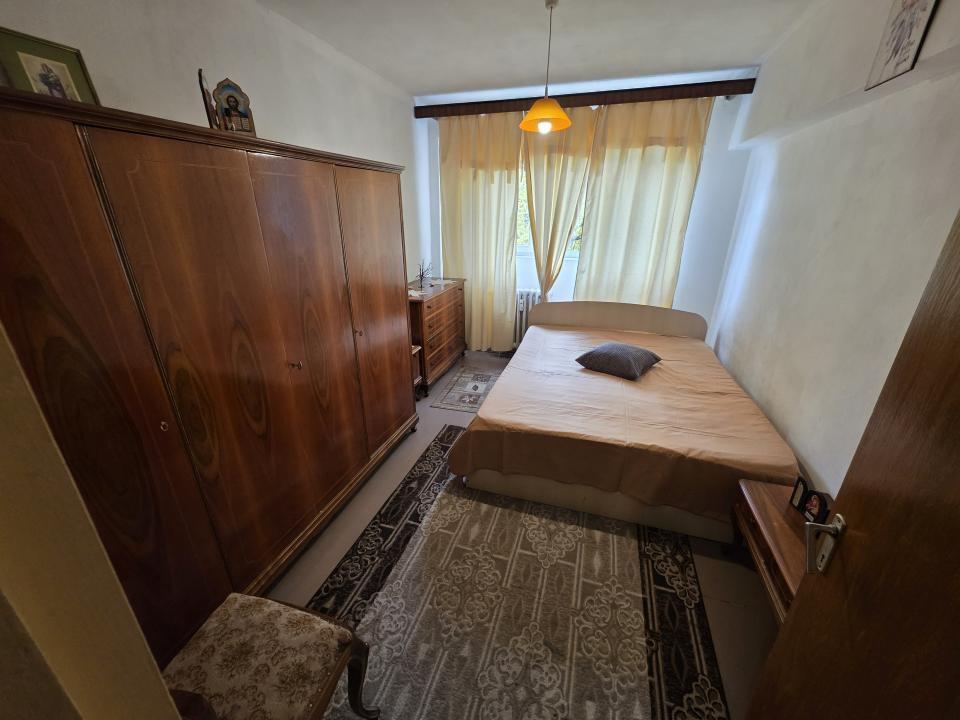 Inchiriere 2 camere Vitan - Auchan